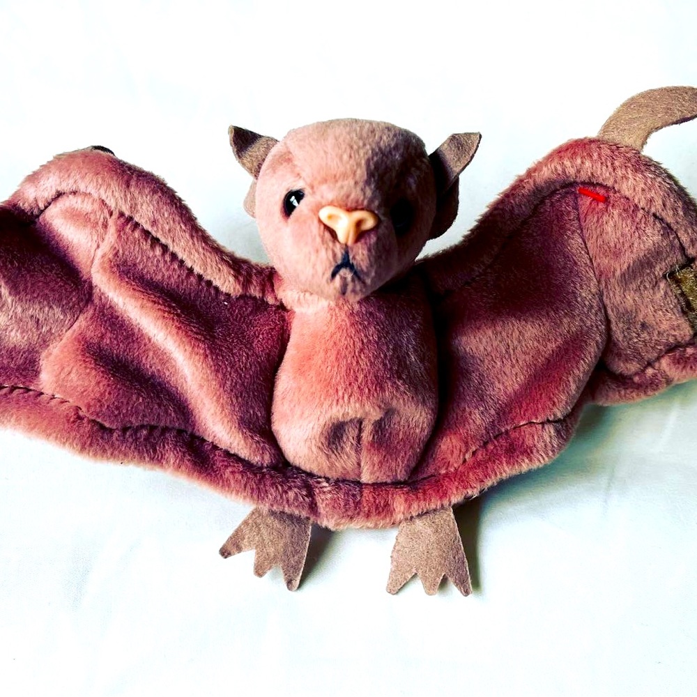 Ty Beanie Baby "BATTY" the Bat. 1996 RARE MINT ORIGINAL Retired With PVC Pellets